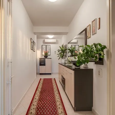 Fiorela Apartment